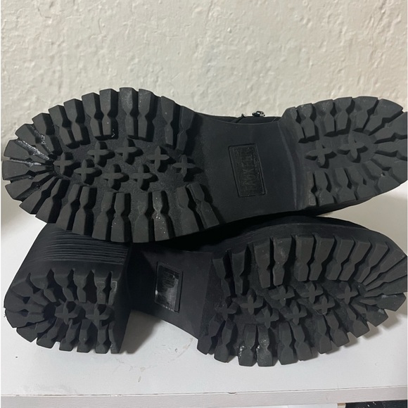 Madden Girl Black Boots - Picture 5 of 11